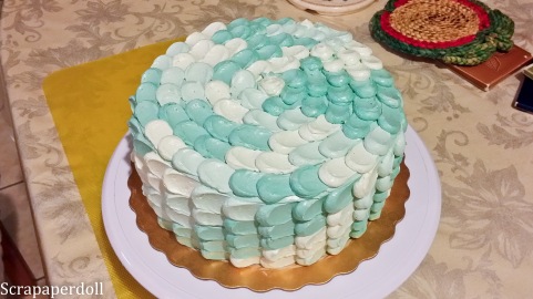 blue ombre cake 1